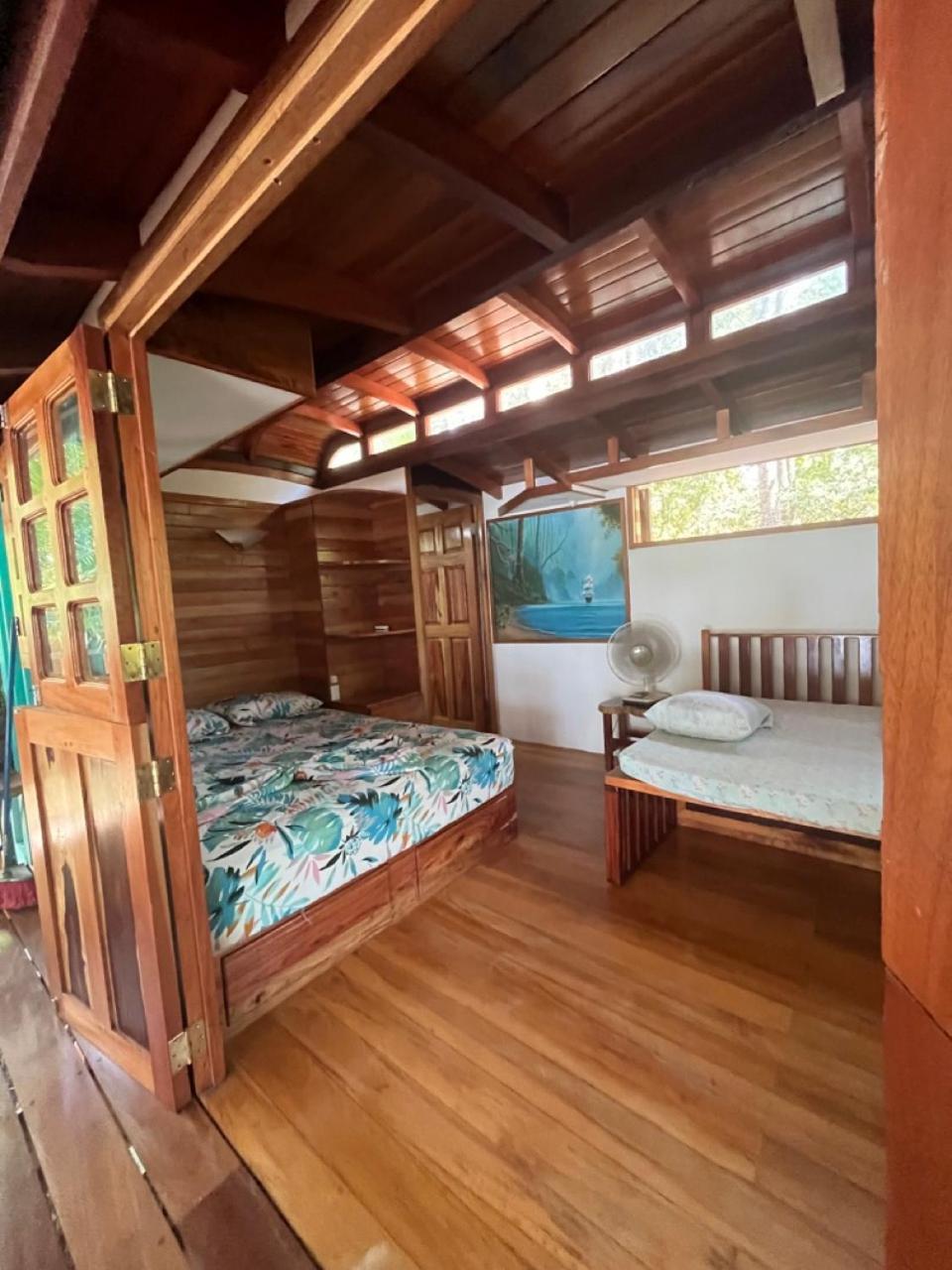 Gypsy Wagons Hotel Pavones  Exterior photo